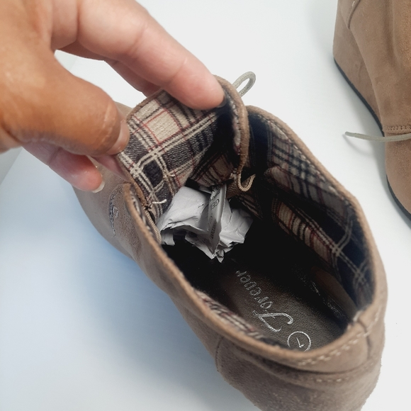 Faux Suede Booties NWOT - Picture 6 of 8